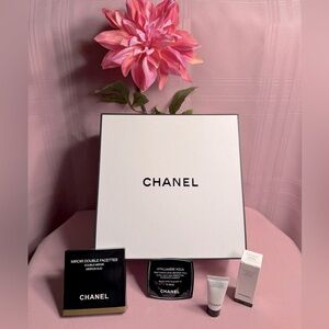 Chanel BUNDLE - Box, Mirror and Samples